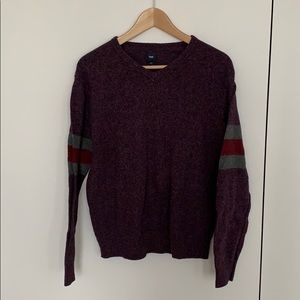 GAP V Neck sweater!